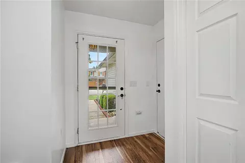 Entry Way - 1562 Farrington Dr, Kettering, OH 45420 photo 1 of 2