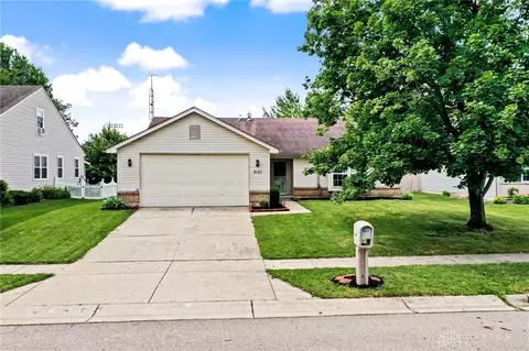 Exterior - 1562 Farrington Dr, Kettering, OH 45420 photo 9 of 9