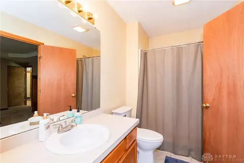 Bath - 3432 Bulah Dr, Kettering, OH 45429 photo 1 of 2