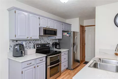 Kitchen - 3432 Bulah Dr, Kettering, OH 45429 photo 1 of 3