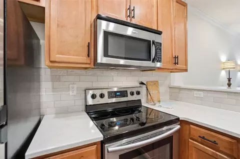 Kitchen - 4307 Spyglass Hl, Mason, OH 45040 photo 3 of 4