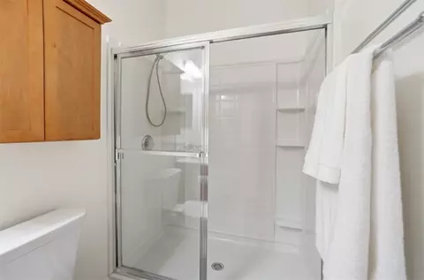 Bath - 4307 Spyglass Hl, Mason, OH 45040 photo 4 of 10