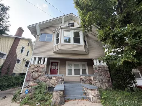29 Laura Ave, Dayton, OH 45405