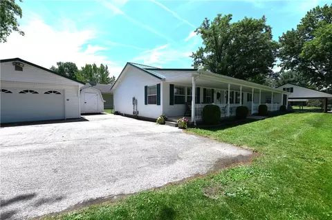 5329 Lake Dr, Celina, OH 45822