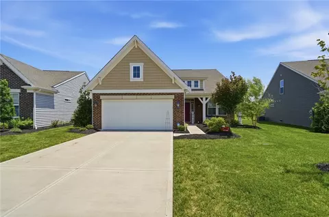 8260 Button Bush Pl, West Chester, OH 45069