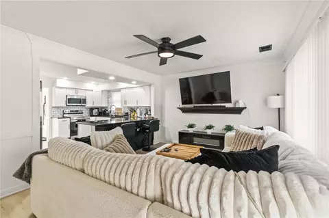 Living - 3303 Annabelle, Kettering, OH 45429 photo 1 of 3
