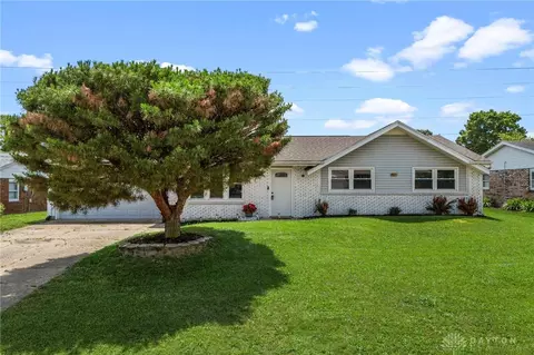 407 E Arlington Dr, Trenton, OH 45067