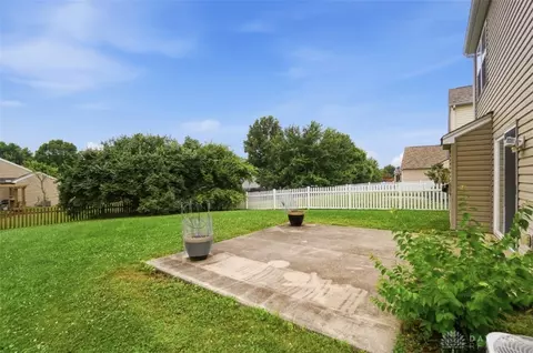 Exterior - 321 Heftner Cir, Maineville, OH 45039 photo 11 of 13