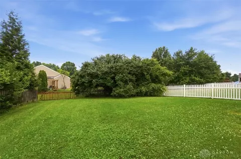 Exterior - 321 Heftner Cir, Maineville, OH 45039 photo 12 of 13