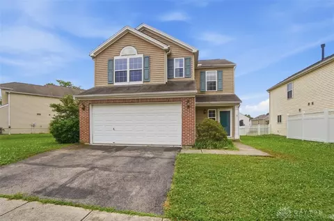Exterior - 321 Heftner Cir, Maineville, OH 45039 photo 2 of 13