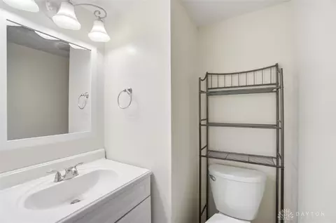 Bath - 321 Heftner Cir, Maineville, OH 45039 photo 1 of 7