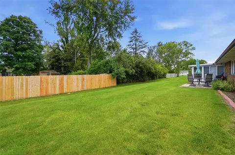 Exterior - 1043 Armsgate Rd, Springfield, OH 45503 photo 11 of 11