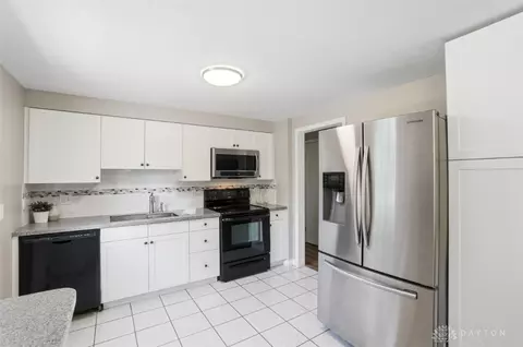 Kitchen - 174 Circle Dr, Harrison, OH 45030 photo 1 of 5