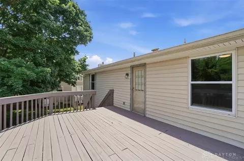 Exterior - 174 Circle Dr, Harrison, OH 45030 photo 7 of 15