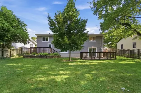 Exterior - 72 Martha Ave, Centerville, OH 45458 photo 4 of 10