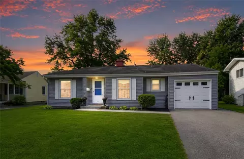 72 Martha Ave, Centerville, OH 45458