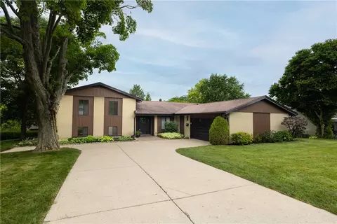 4227 Wagner Rd, Kettering, OH 45440