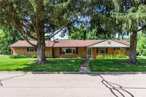 77 Lammers Ave, Washington Township, OH 45459