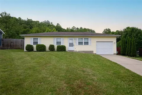 Exterior - 7905 Wescott Ave, Fairborn, OH 45324 photo 2 of 5