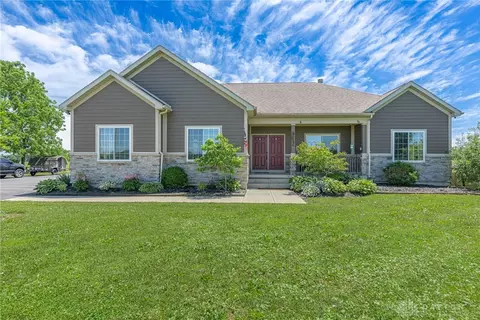 8272 Snake Rd, Trotwood, OH 45426