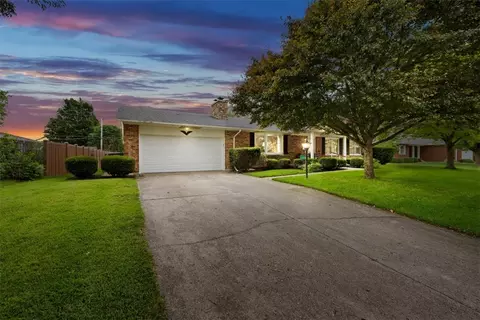 108 Lutheran Dr, Eaton, OH 45320