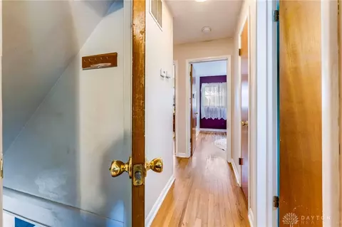 Entry Way - 4841 Ridgewood Rd, Springfield, OH 45503 photo 2 of 5