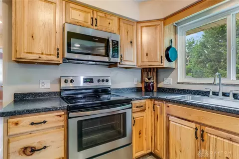 Kitchen - 4841 Ridgewood Rd, Springfield, OH 45503 photo 1 of 3