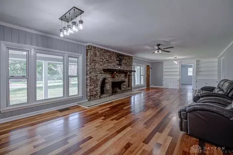 Living - 7926 Normandy Ln, Centerville, OH 45459 photo 4 of 7