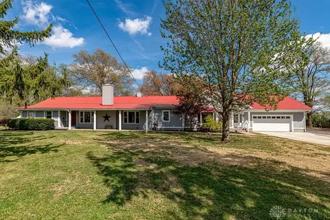 7926 Normandy Ln, Centerville, OH 45459