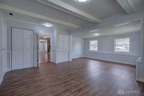 Living - 7926 Normandy Ln, Centerville, OH 45459 photo 6 of 7