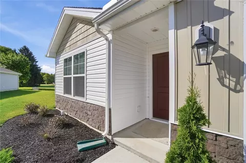 125 Arlington Dr, Eaton, OH 45320