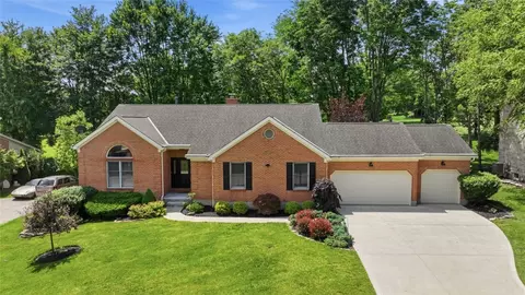 7977 Eagleridge Dr, West Chester, OH 45069