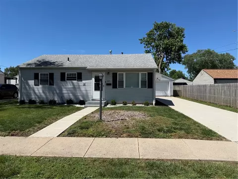 187 Pat Ln, Fairborn, OH 45324