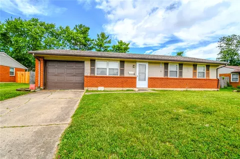 741 Homeway Dr, New Lebanon, OH 45345