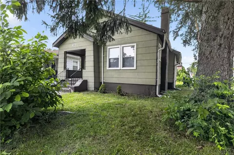 2369 Emerson Ave, Dayton, OH 45406