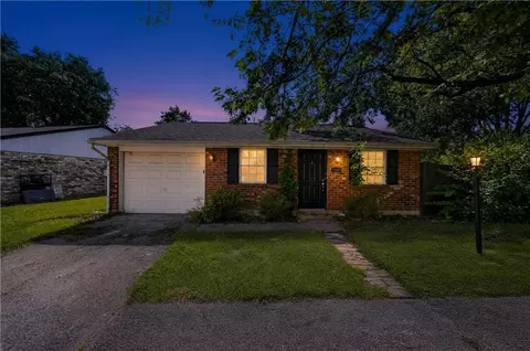 7589 Pomeranian Dr, Huber Heights, OH 45424