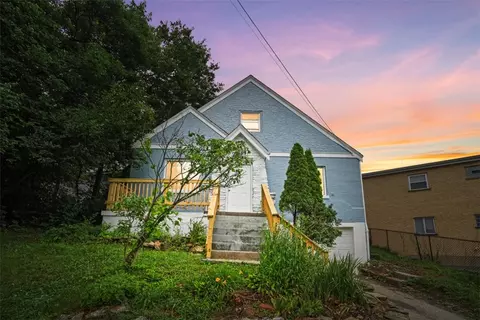 3604 June St, Cincinnati, OH 45211