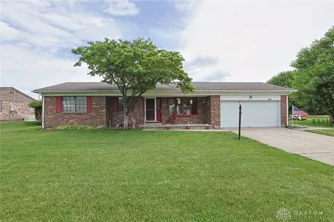 3410 Carol Ann Ln, Middletown, OH 45044