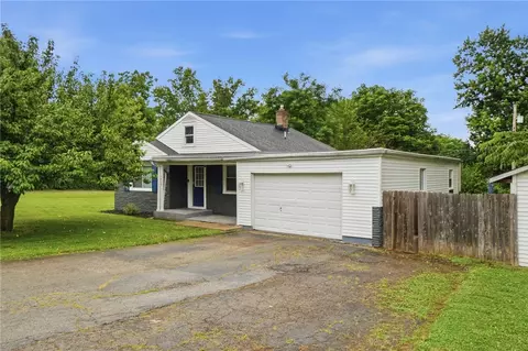1459 Wiley St, Fairborn, OH 45324