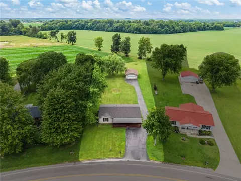 3576 Shawnee Trl, Jamestown, OH 45335