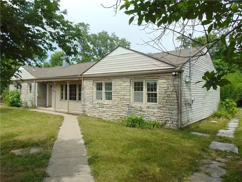 2916 Philadephia, Dayton, OH 45405