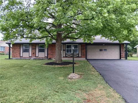 2521 Bellsburg Dr, Dayton, OH 45459