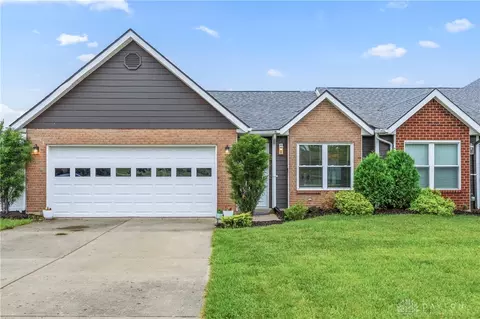3859 Butterfield Dr, Beavercreek, OH 45431