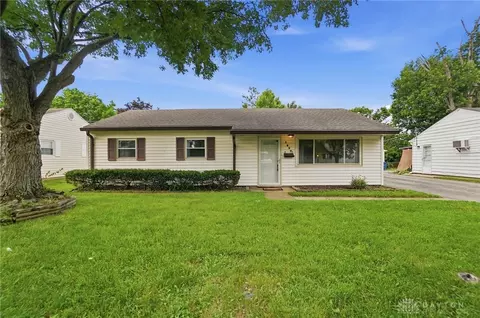 1677 Falke Dr, Dayton, OH 45432