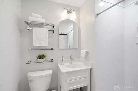 Bath - 4222 Lotz Rd, Kettering, OH 45429 photo 1 of 7