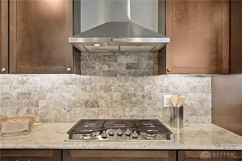 Kitchen - 4222 Lotz Rd, Kettering, OH 45429 photo 6 of 8