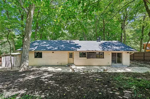 Exterior - 2357 Willowgrove Ave, Kettering, OH 45409 photo 7 of 8