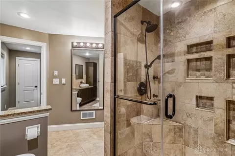 Bath - 2357 Willowgrove Ave, Kettering, OH 45409 photo 4 of 6