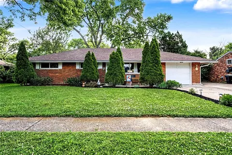 4800 Rolling St, Dayton, OH 45439