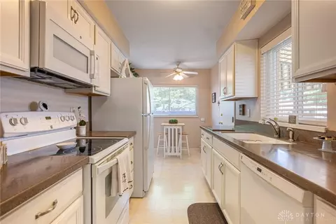 Kitchen - 639 Brookfield Rd, Kettering, OH 45429 photo 1 of 4